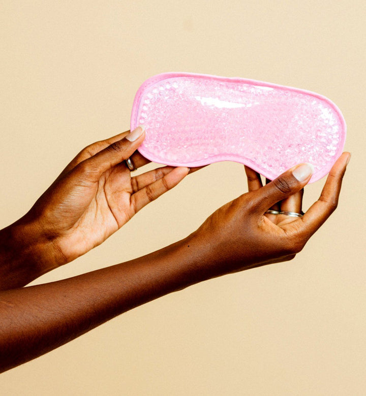 4 Reasons to Sleep with a Cooling Eye Mask - grace & stella