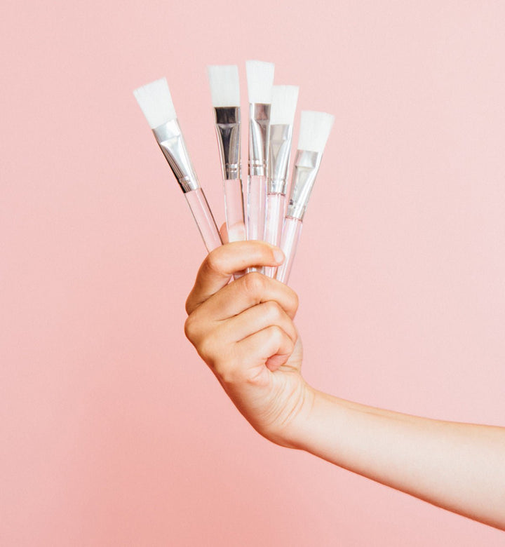 Choosing a Face Mask Applicator Brush: The 3 Things to Look For - grace & stella